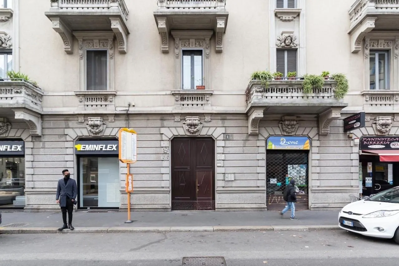 Apartment La Pampa Guest House Milan Italy