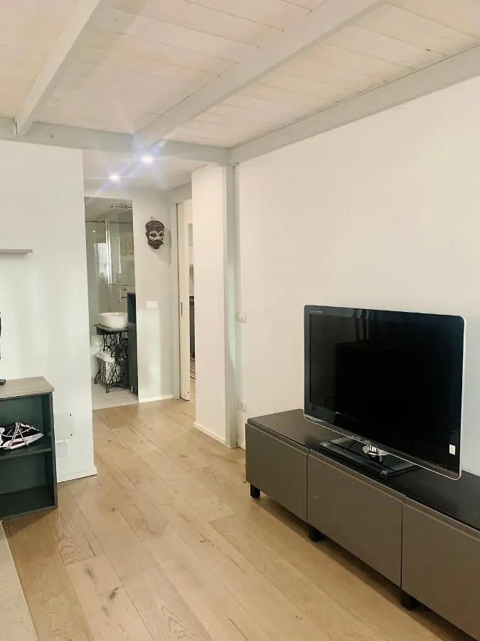 La Pampa Guest House Milan Apartment