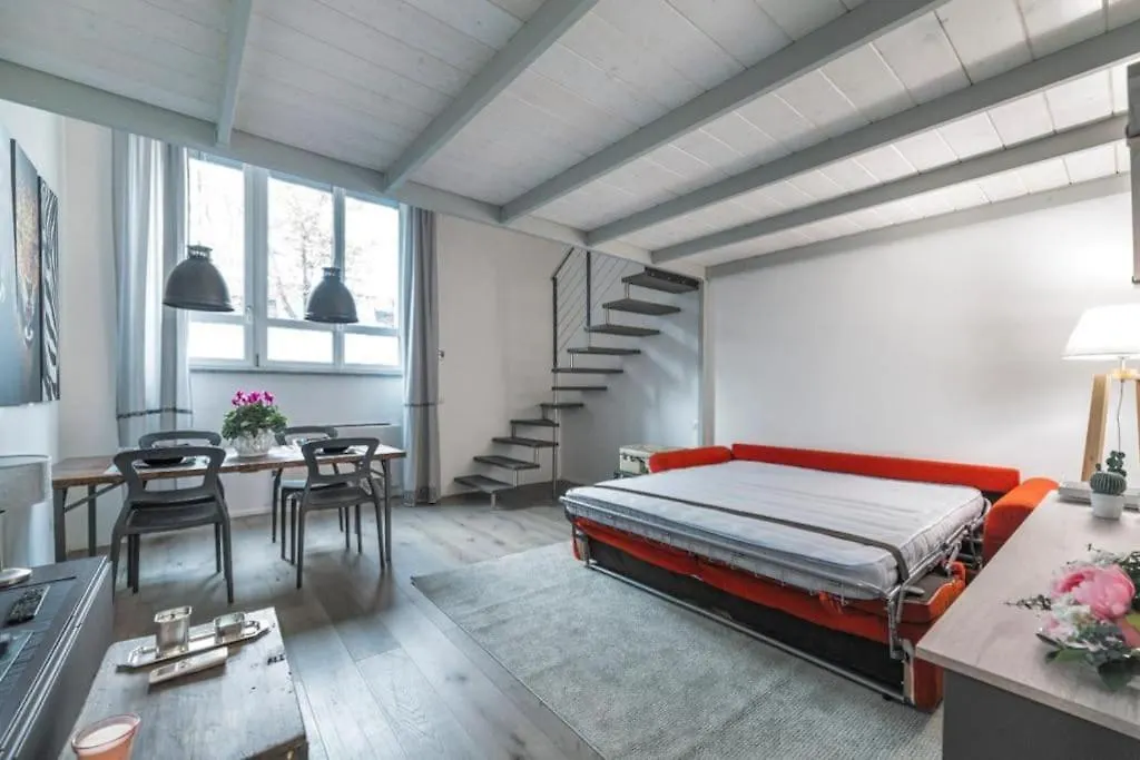 Apartment La Pampa Guest House Milan